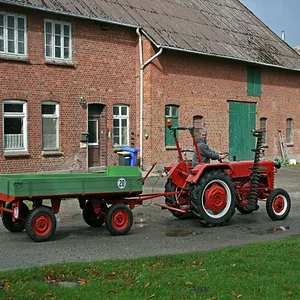Unser Trecker mit Anhänger