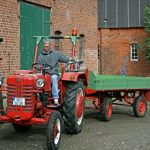 Unser Trecker mit Anhänger