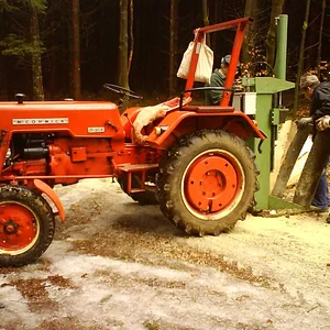 McCormick D219 mit Spalter