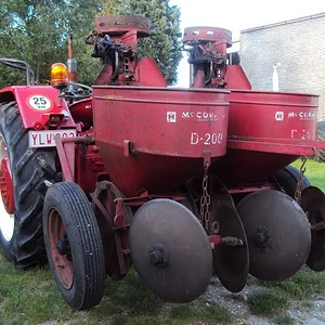 IHC Kartoffellegemaschine