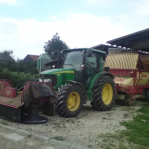 John Deere 5720