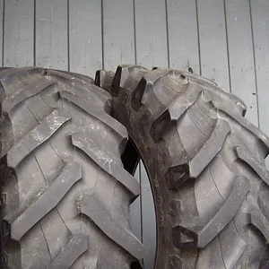 Pirelli TM 700