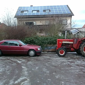 IHC 523 und Mercedes W 124 CE