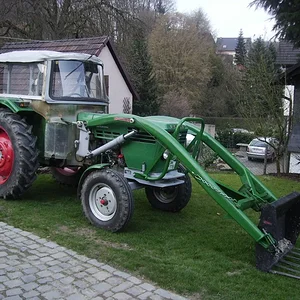 Deutz 5006 mit Baas Frontlader