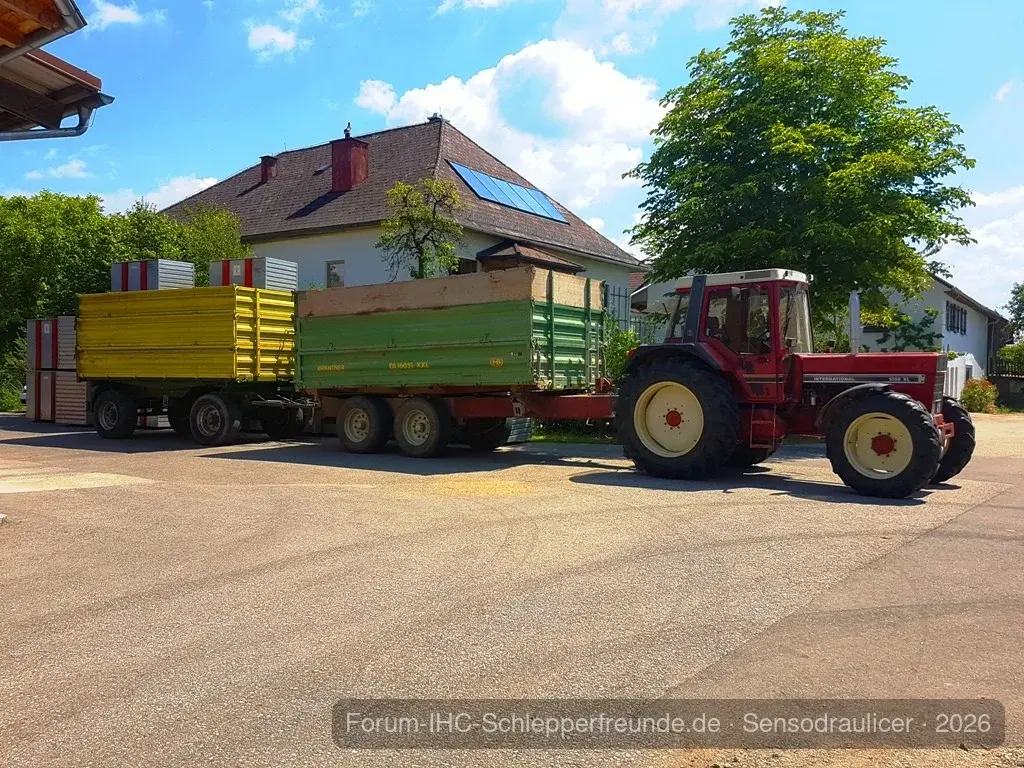 1056er beim Getreidetransport