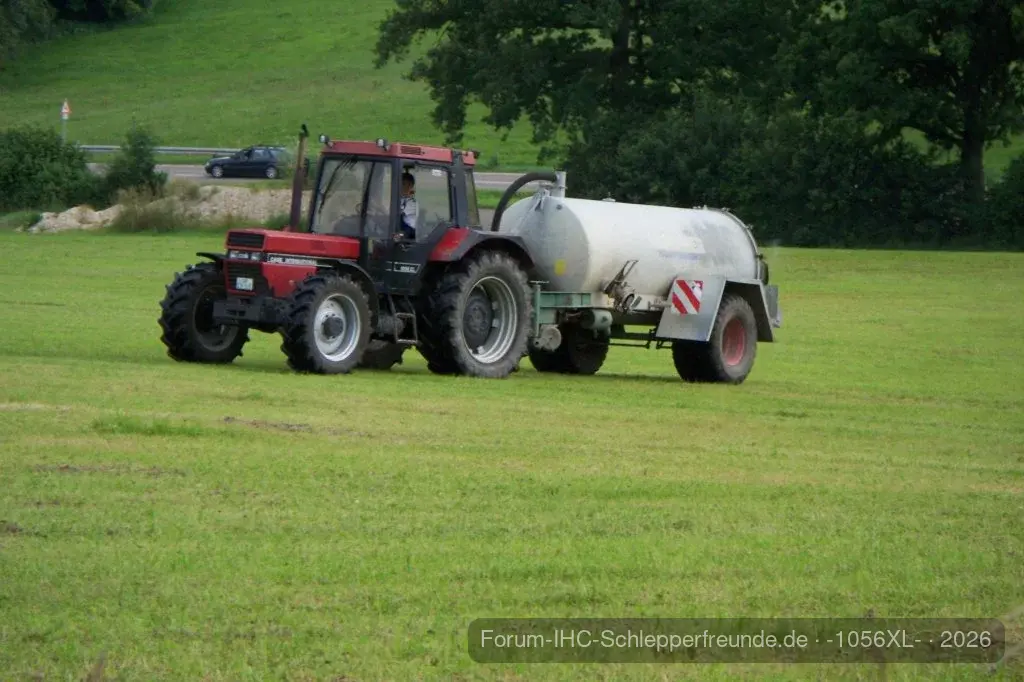 1056XL mit Güllefass