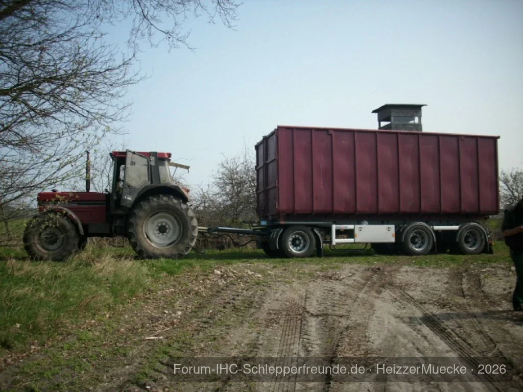 1455XL mit 40t  Hühnermist