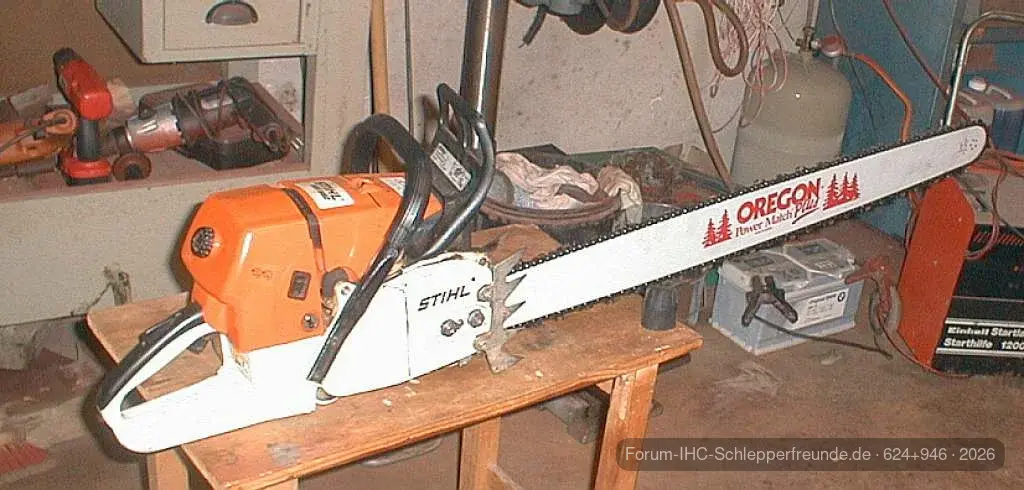 624+946