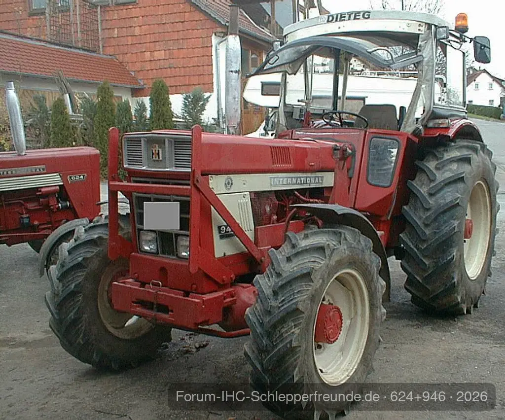 624+946