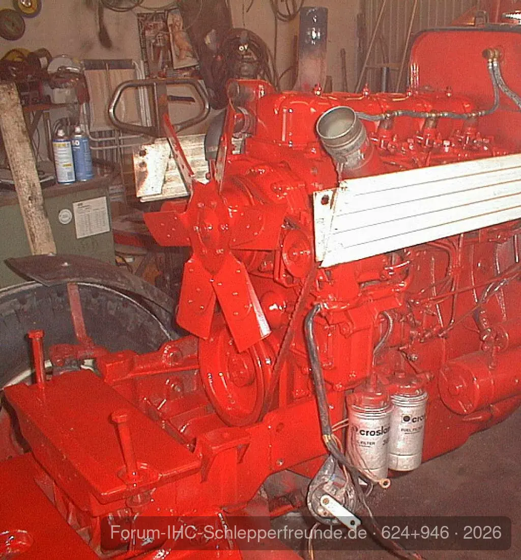 624+946