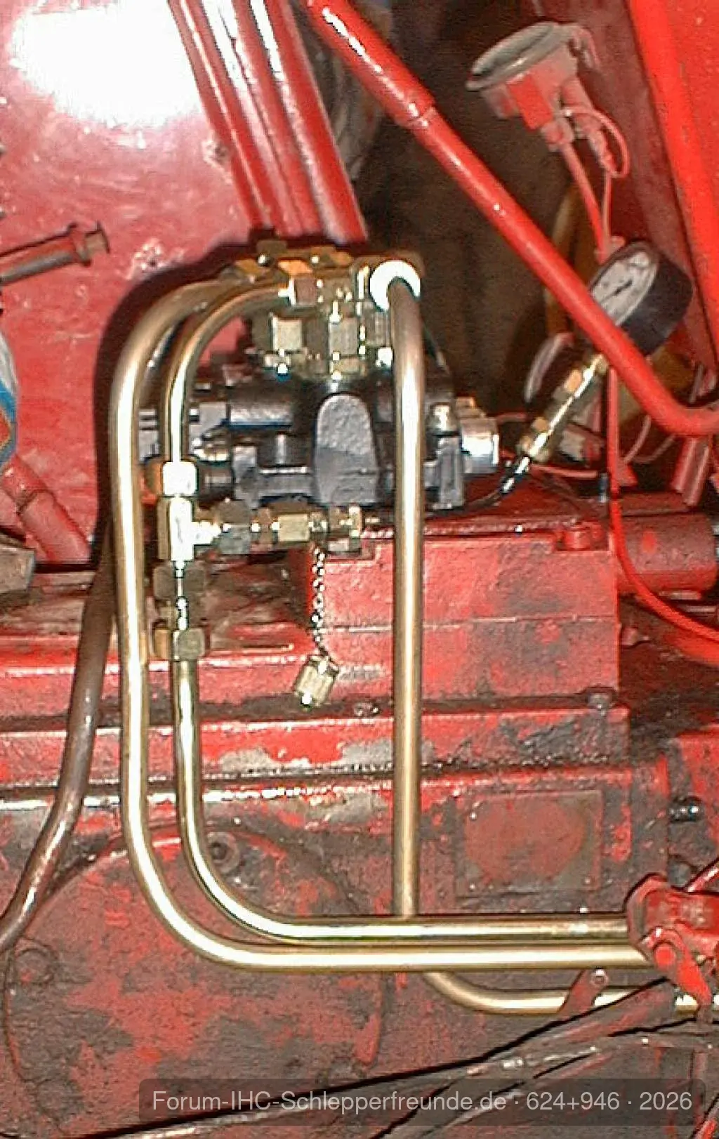 624+946