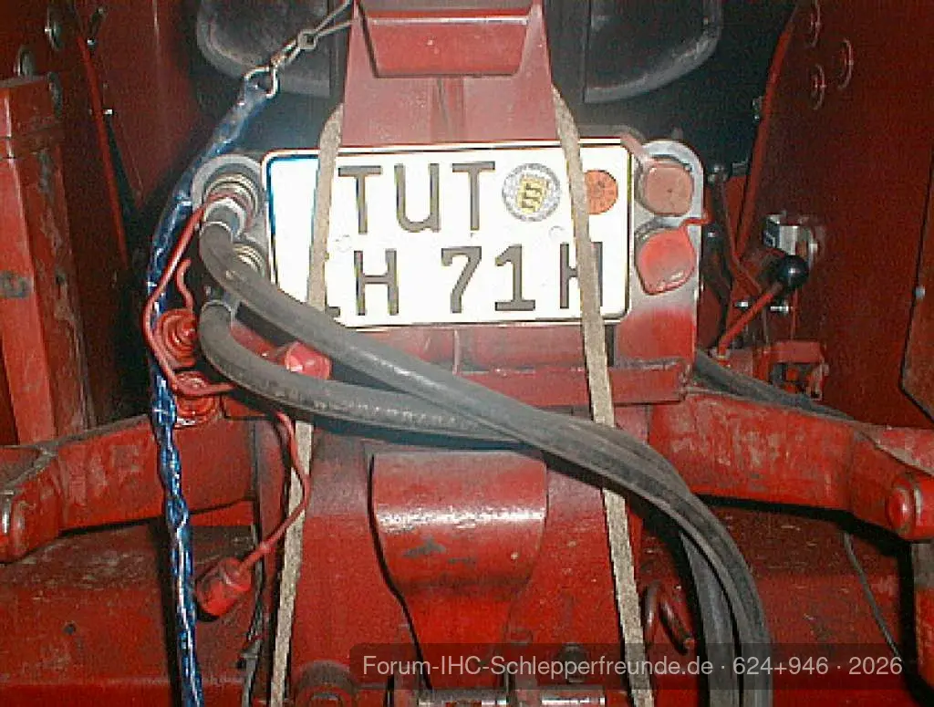 624+946