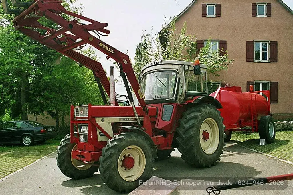 624+946