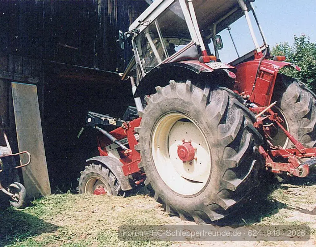 624+946