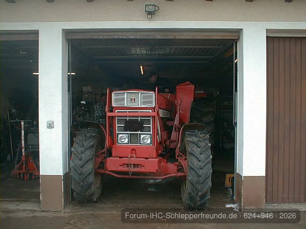 624+946