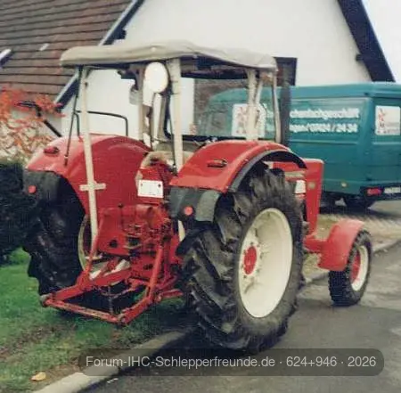 624+946