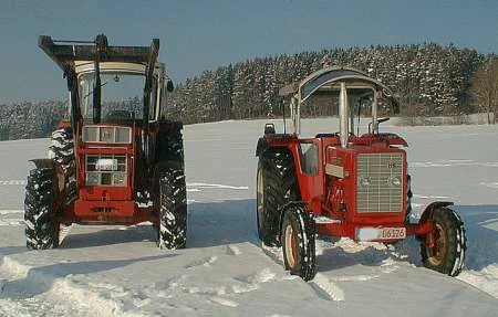 624+946