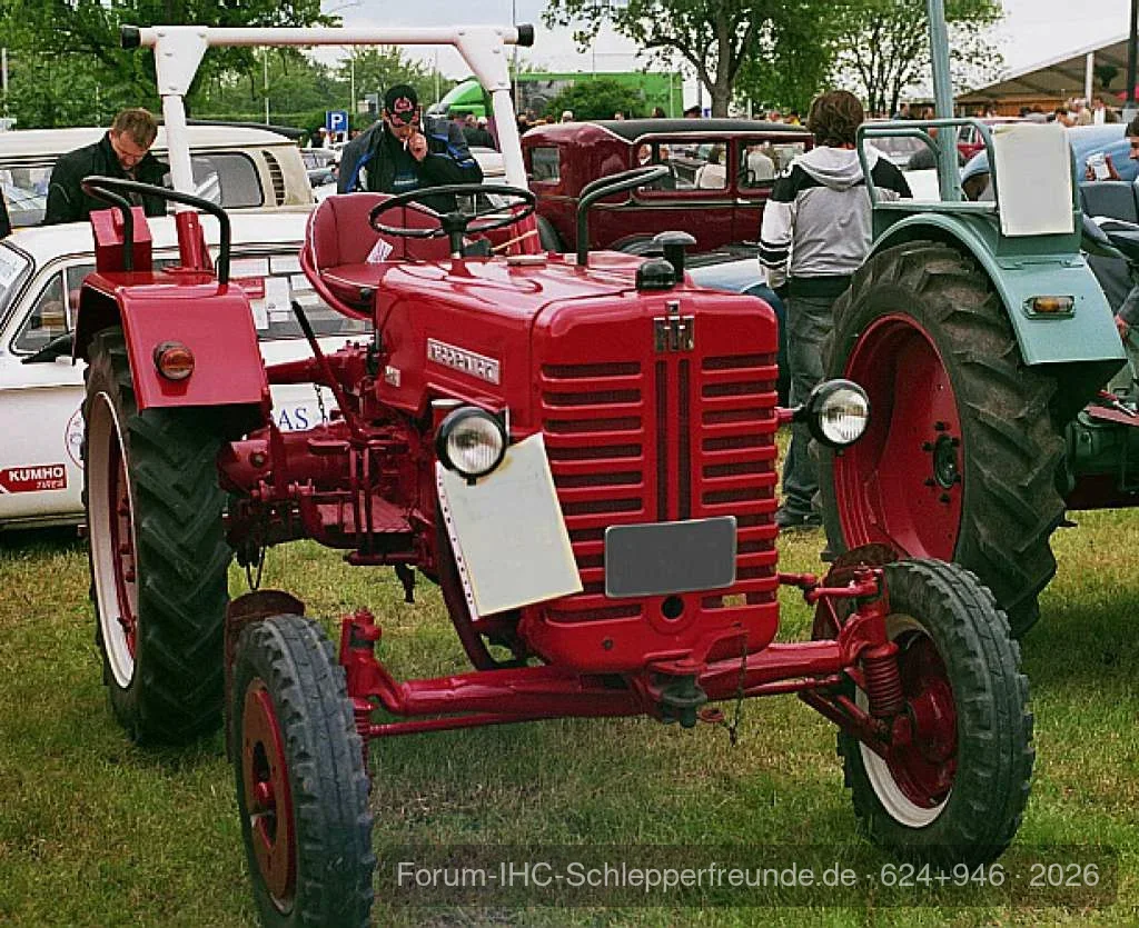 624+946