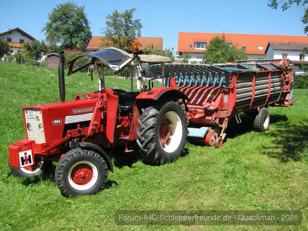 624er mit Mengele Erntewagen