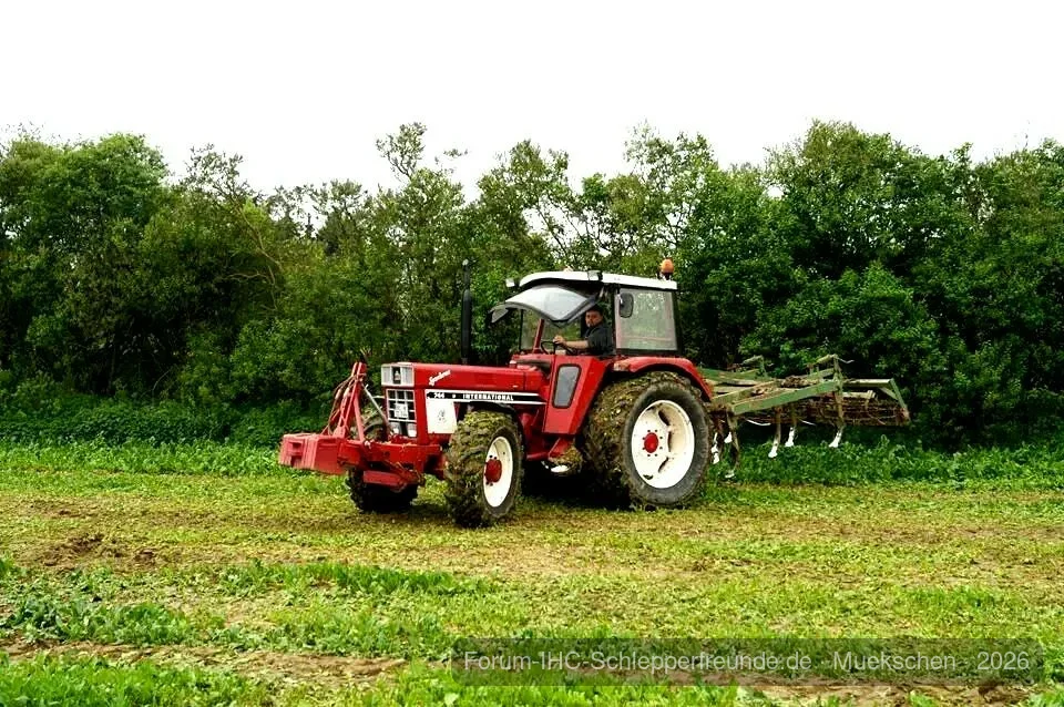 744 mit Müller Grubber