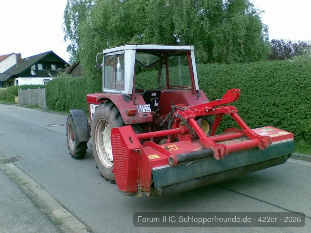 744 mit Schlegelmähwerk