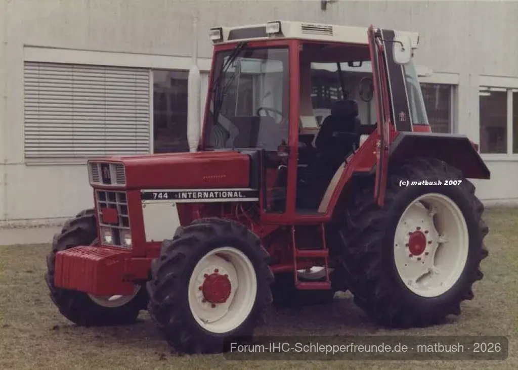 744xl