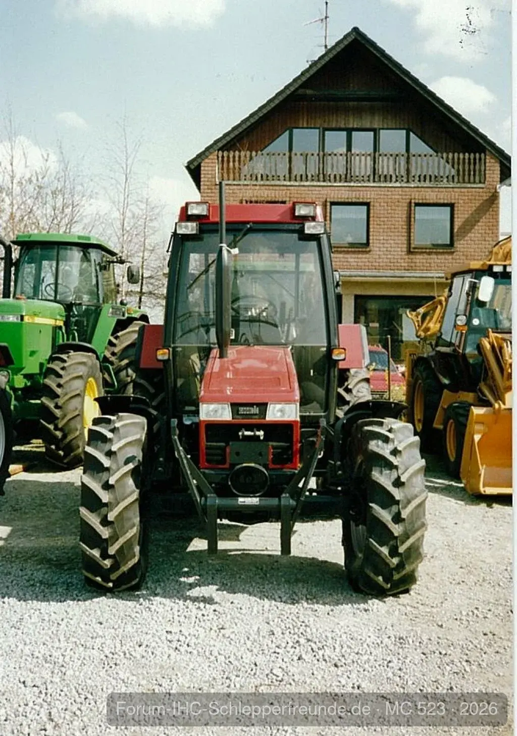 844 XL Schräghaubenschlepper