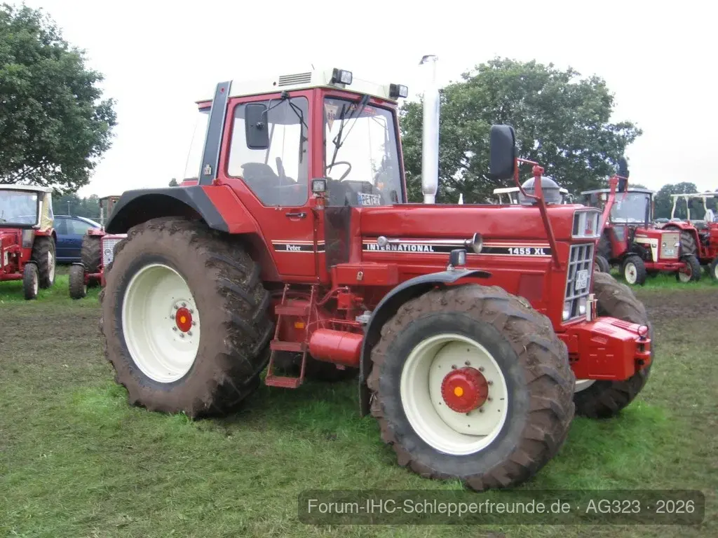 AG 323