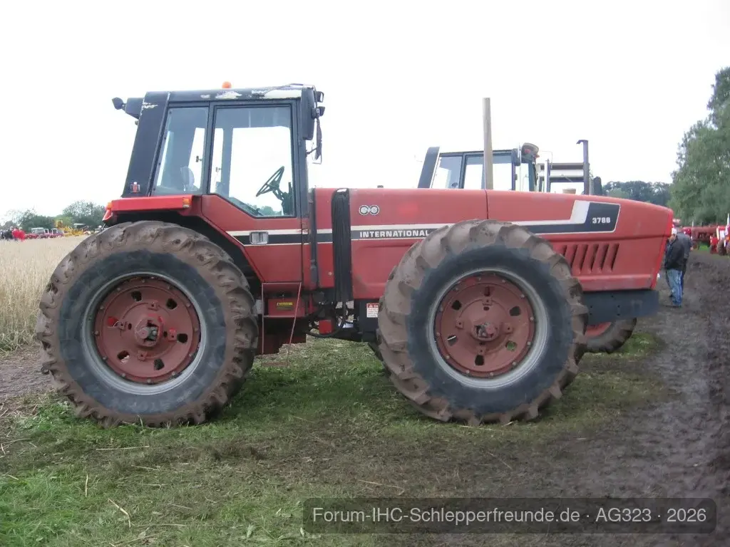 AG 323
