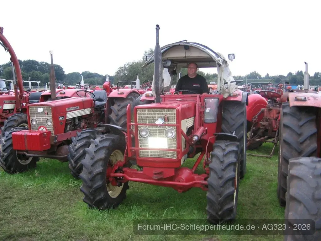 AG 323