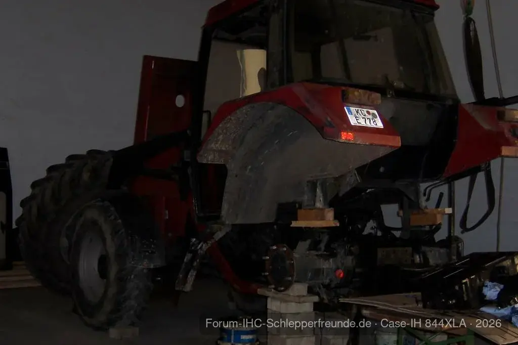 Case 844XLA