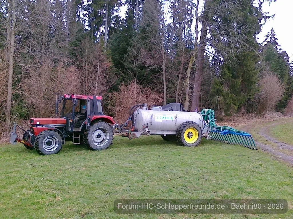 Case 856XL mit Druckfass