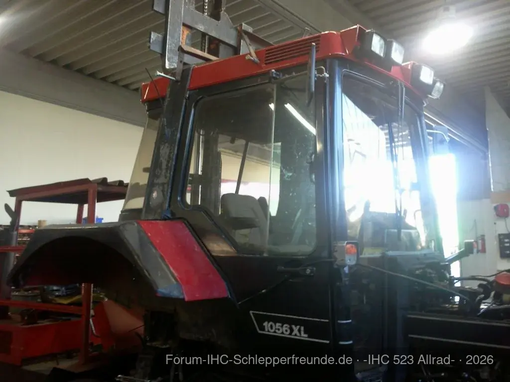 Case IH 1056 XL