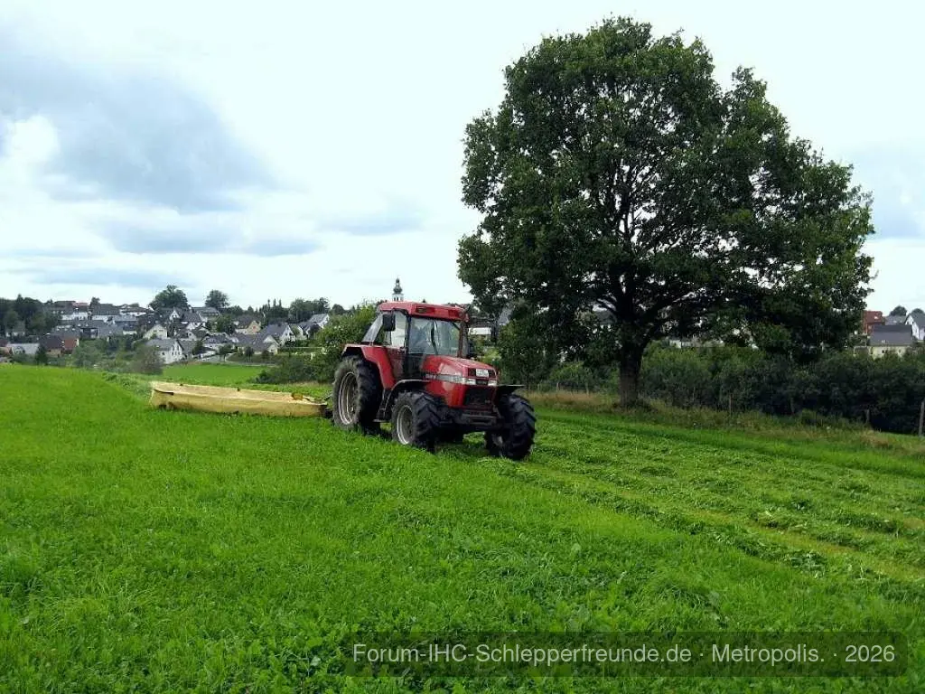 CASE IH 5130 vom LW Stricker