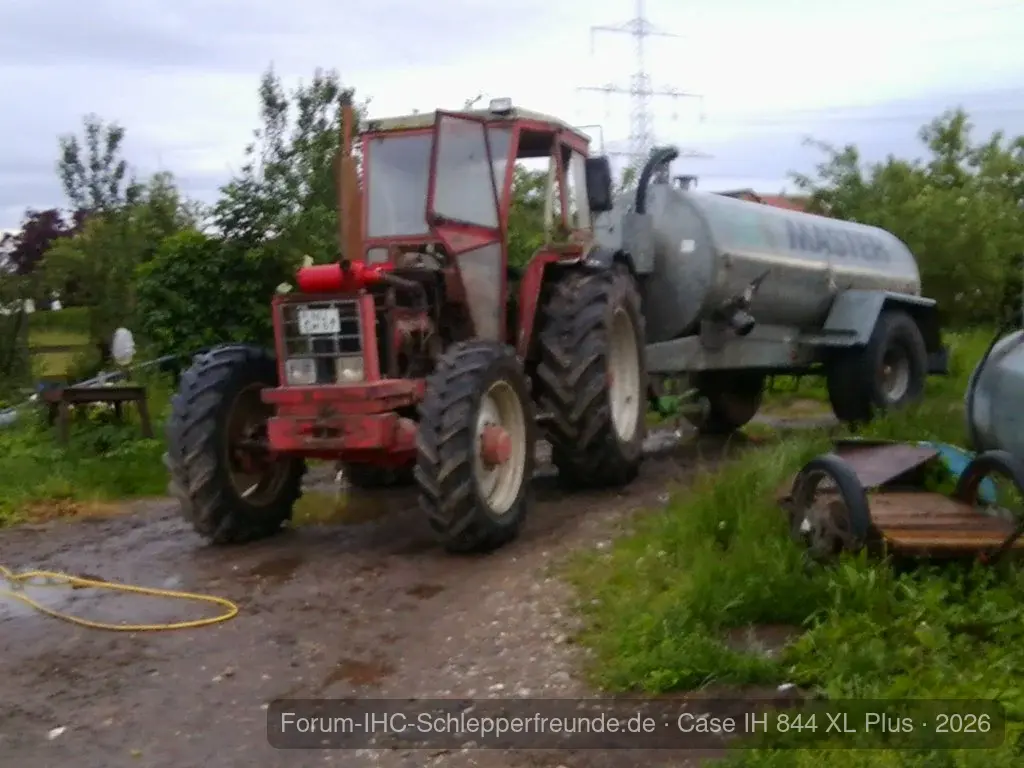 Case IH 844 XL Plus