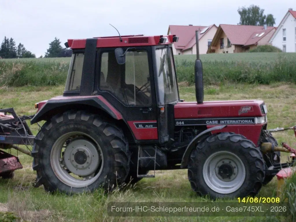 Case745XL