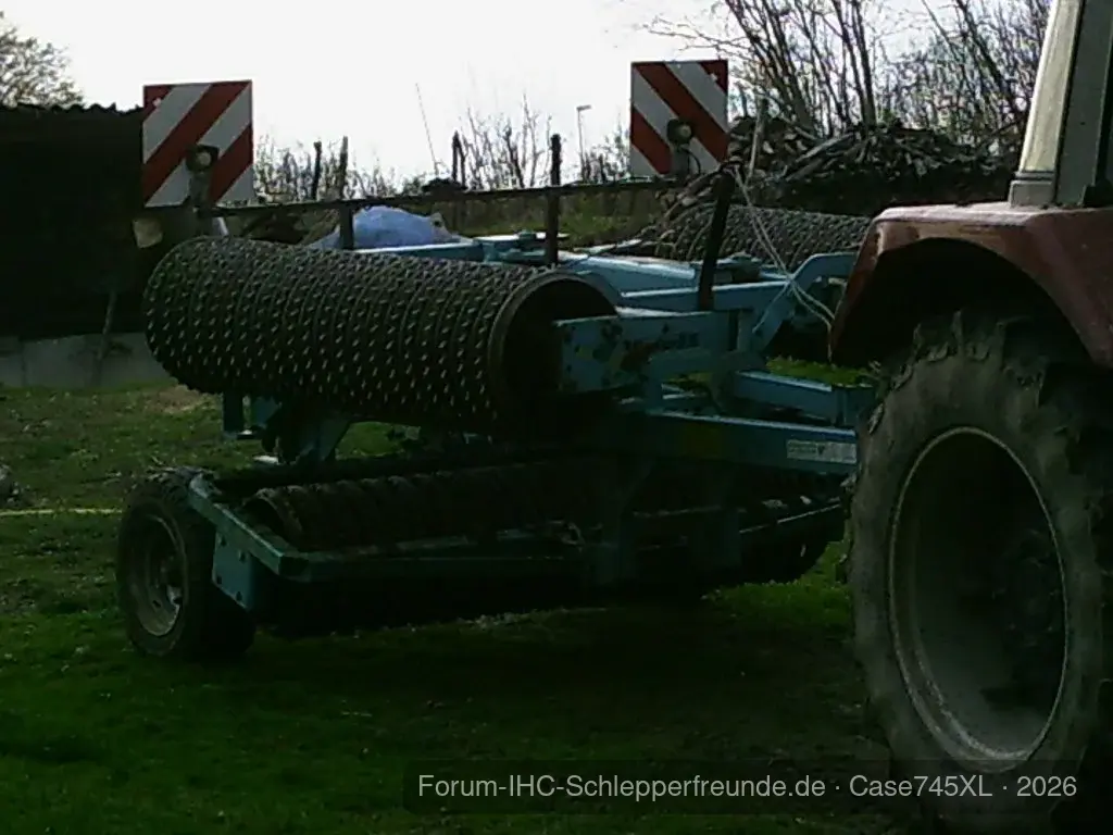 Case745XL