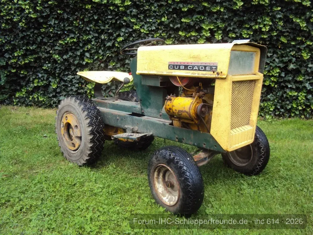Cub Cadet 70 (1964)