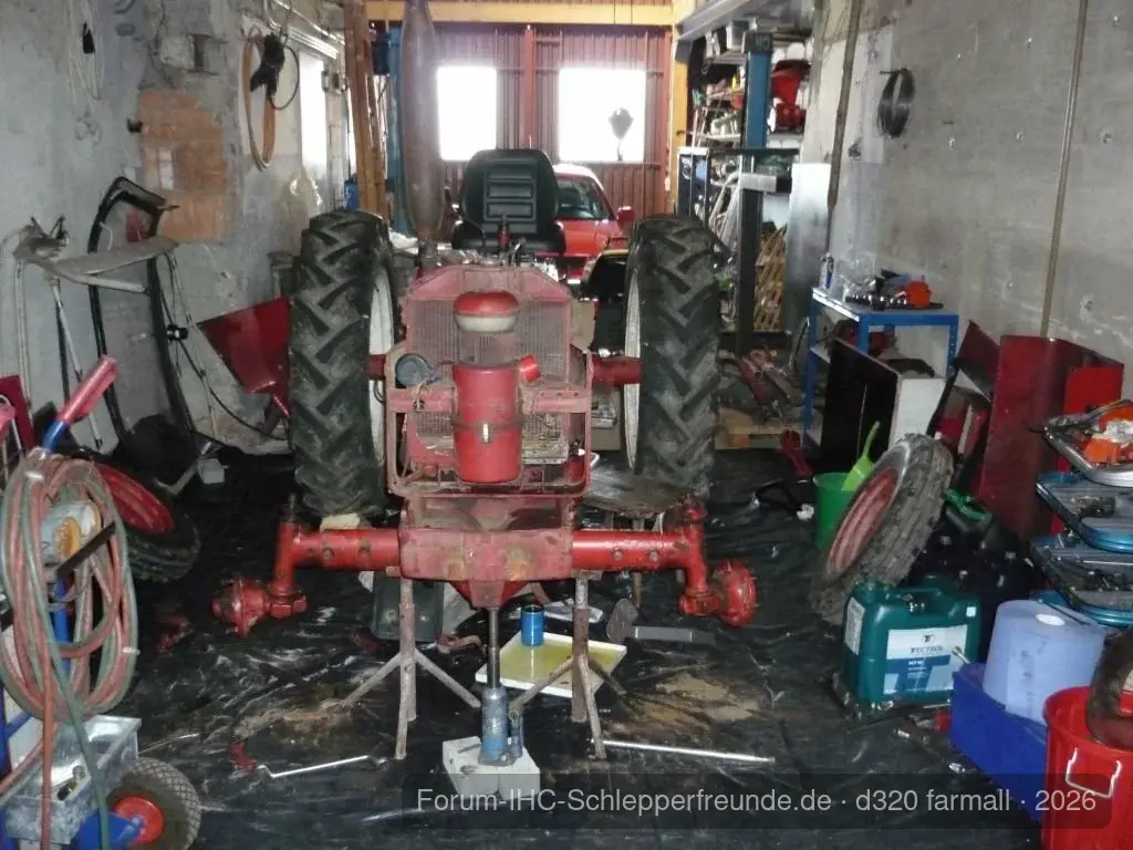 D 320 Farmall
