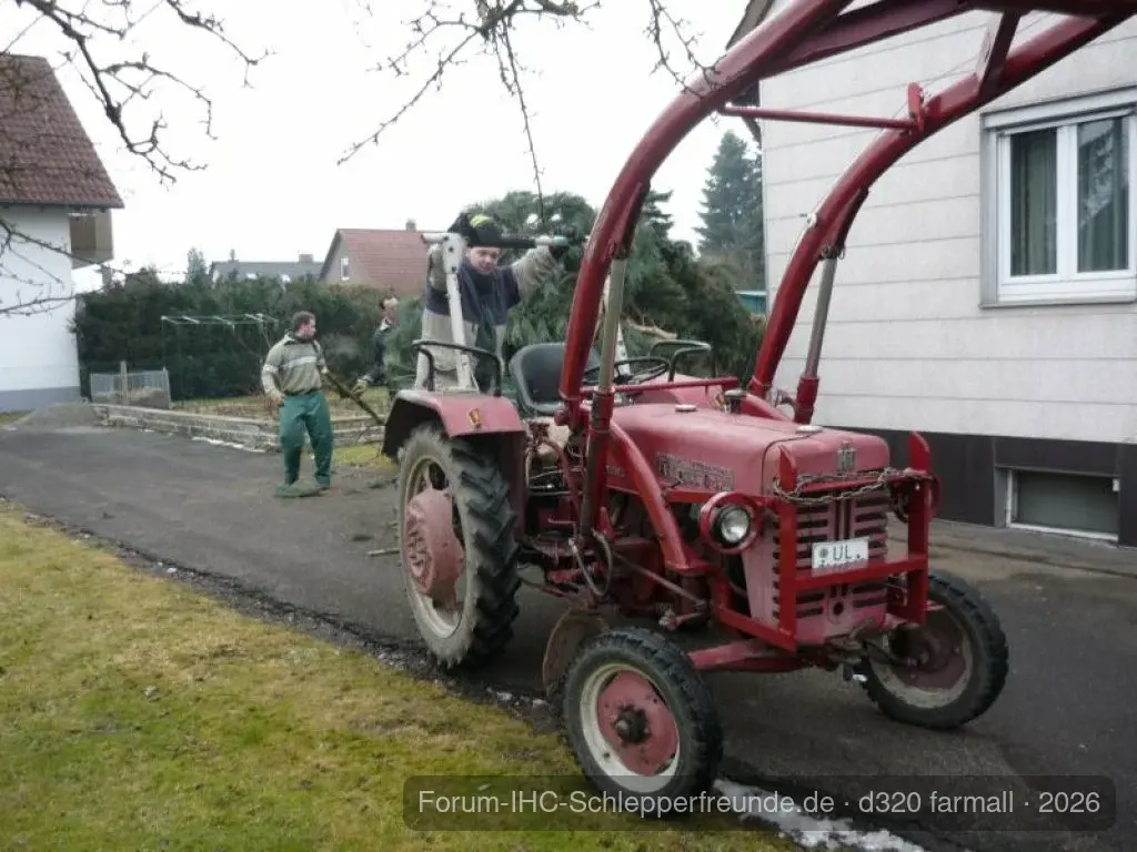 D 320