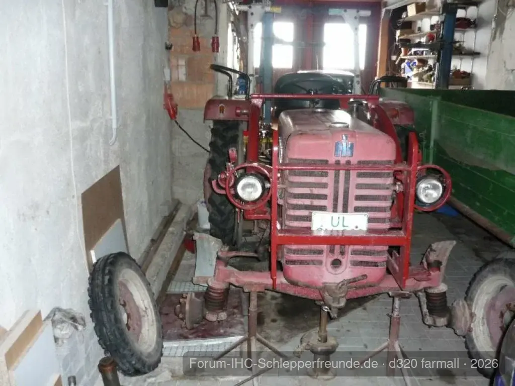D 320