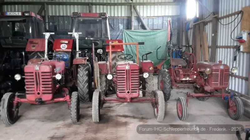 D 324; D 217; Farmall Cub