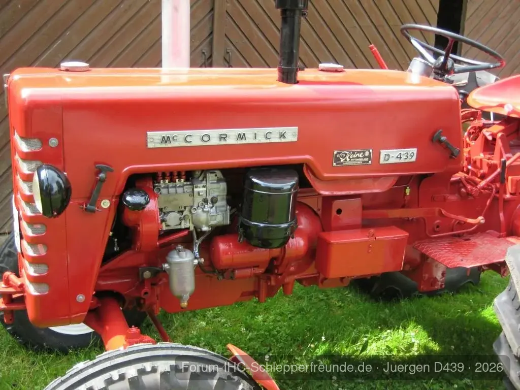 D 439