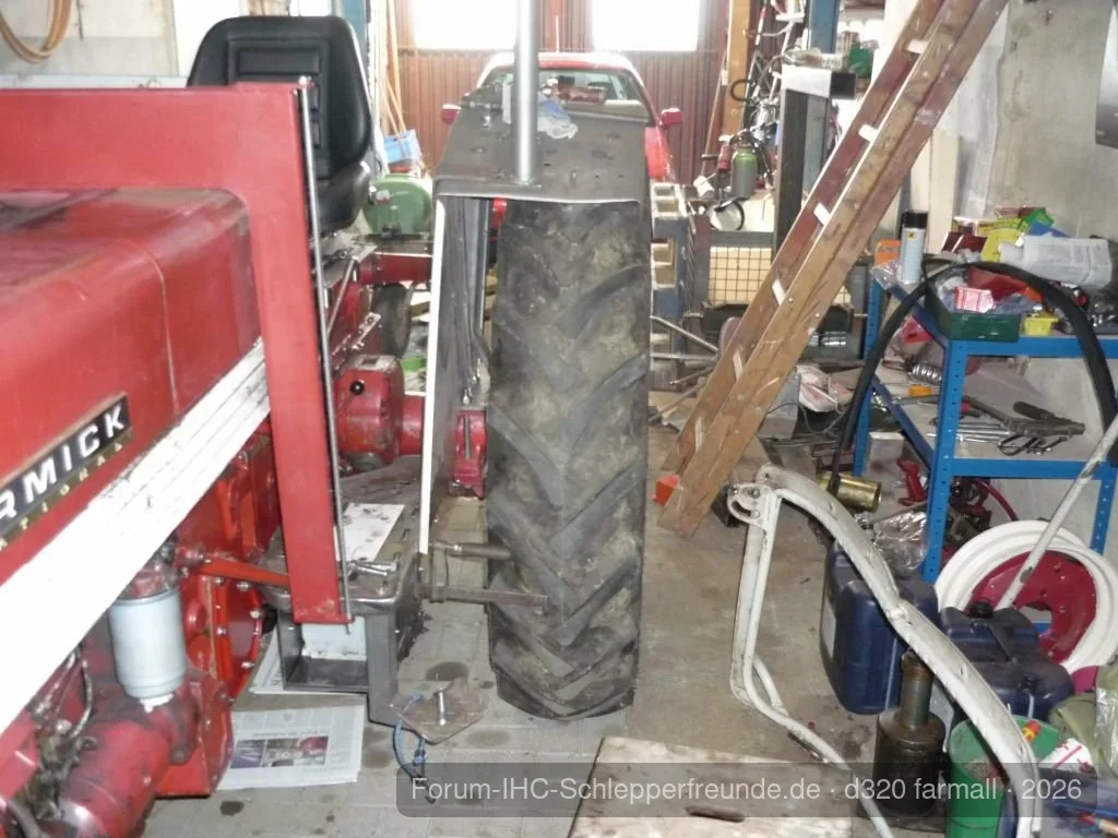 D320Farmall