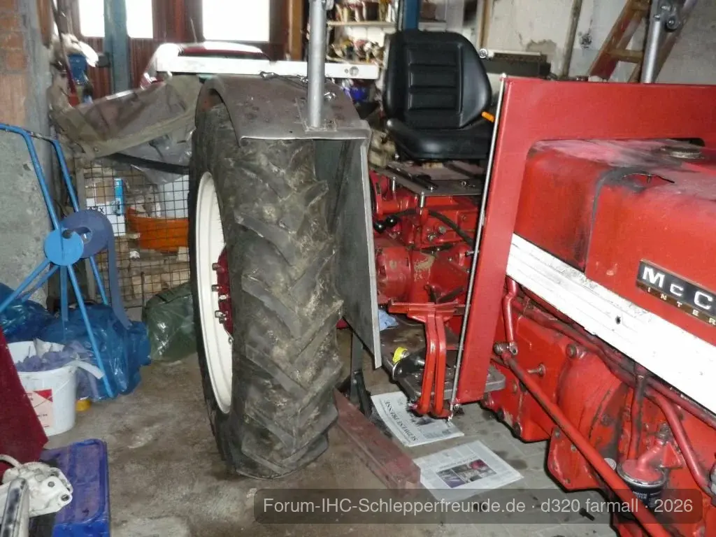 D320Farmall