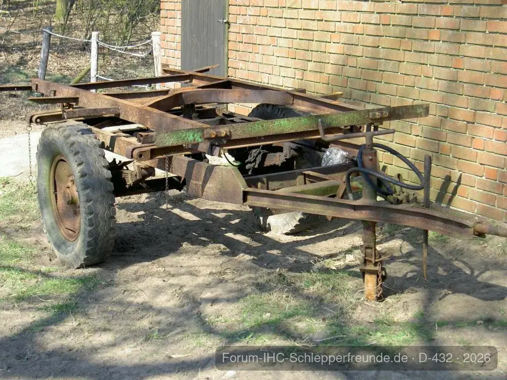 D432