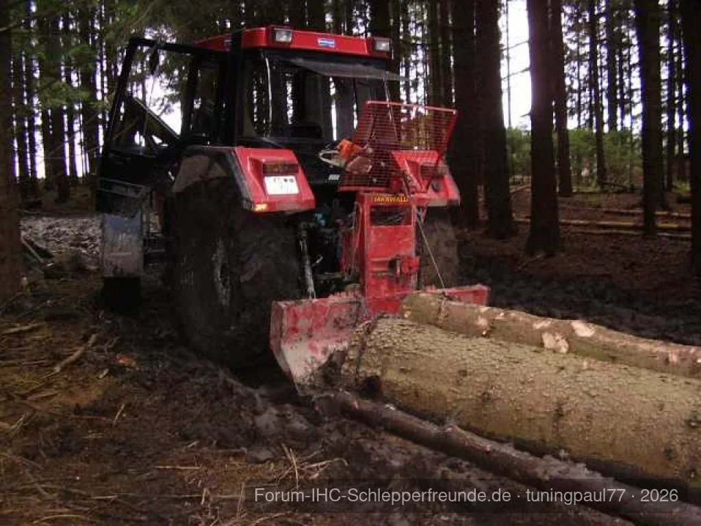 Forstarbeiten mit zwei 856 XLA