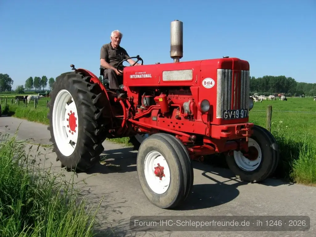 ih 1246