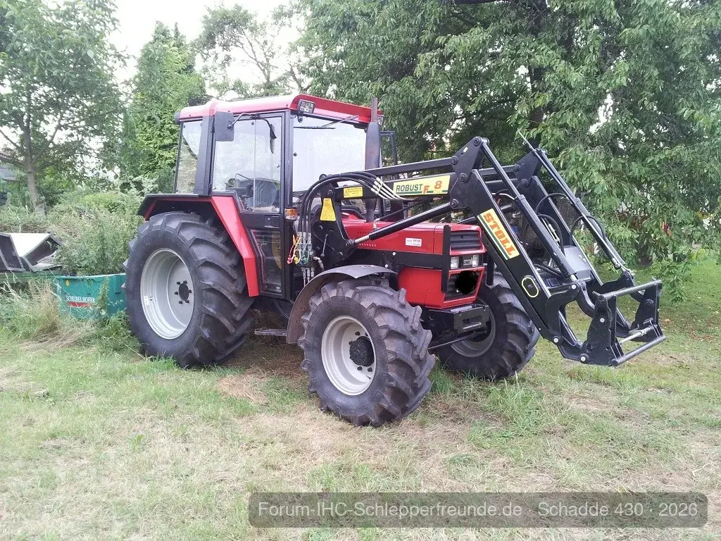 IH 833