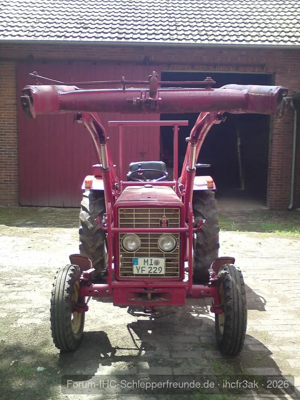 IHC 353